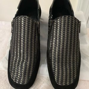 Sesto Meucci black suede flats